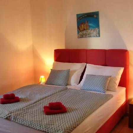Apartment Svagi *